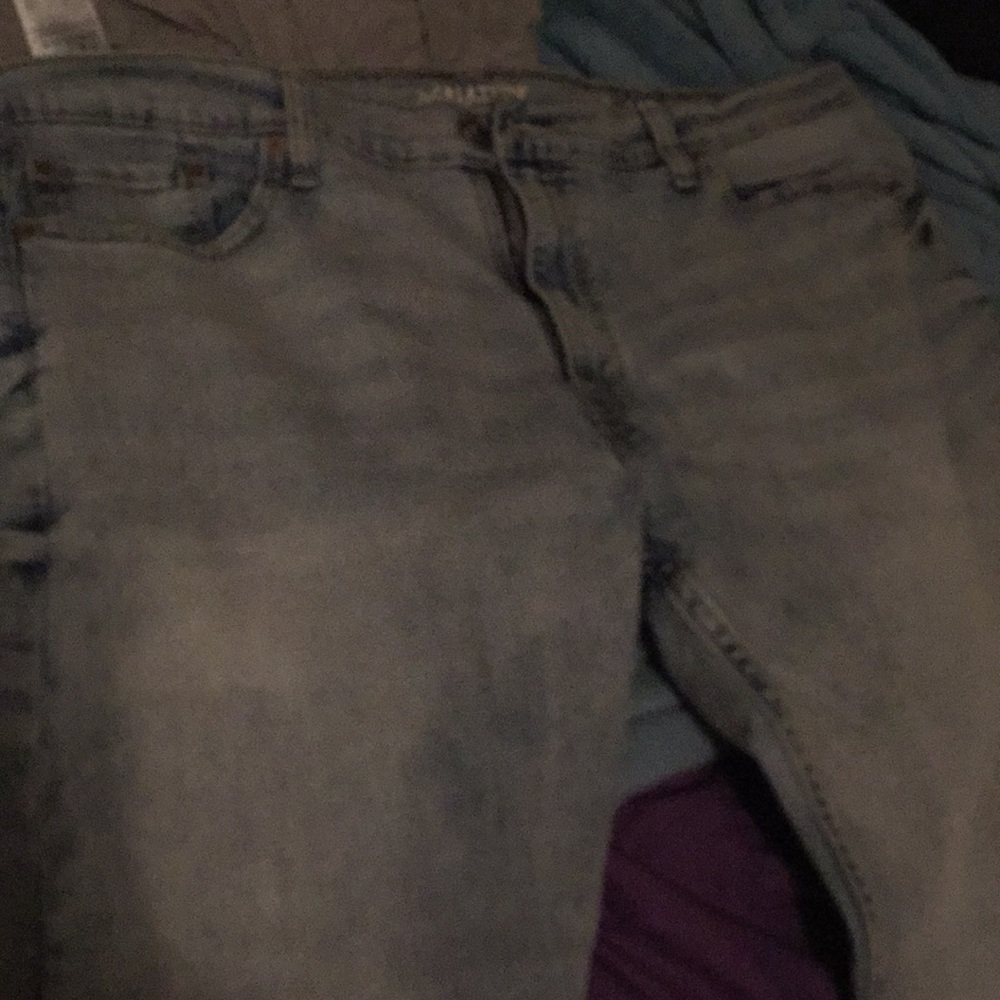 LEVI STRAUSS